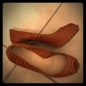 Adorable 9 West heels